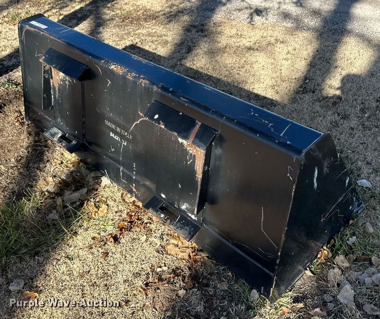 image for item EK9864 72" W skid steer bucket