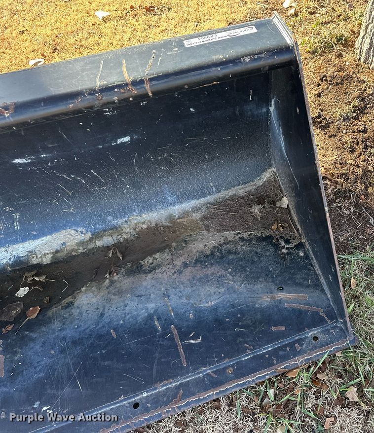 image for item EK9864 72" W skid steer bucket