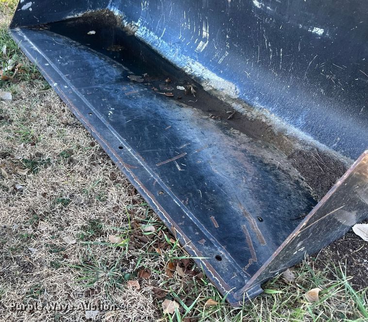 image for item EK9864 72" W skid steer bucket