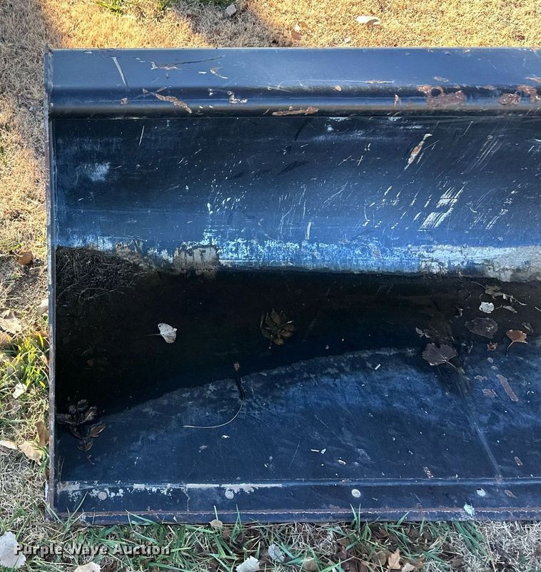 image for item EK9864 72" W skid steer bucket