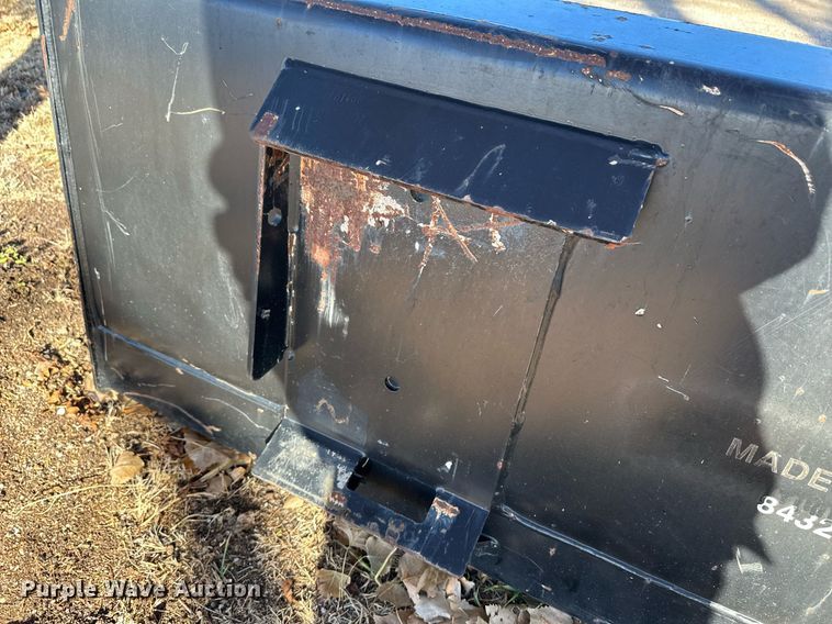 image for item EK9864 72" W skid steer bucket