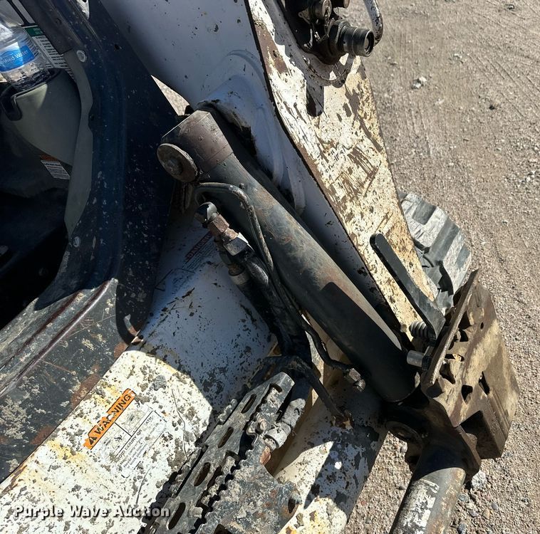 image for item EK9866 2015 Bobcat T870  tracked skid steer loader