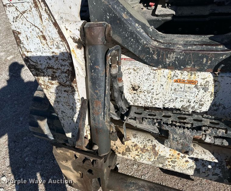image for item EK9866 2015 Bobcat T870  tracked skid steer loader