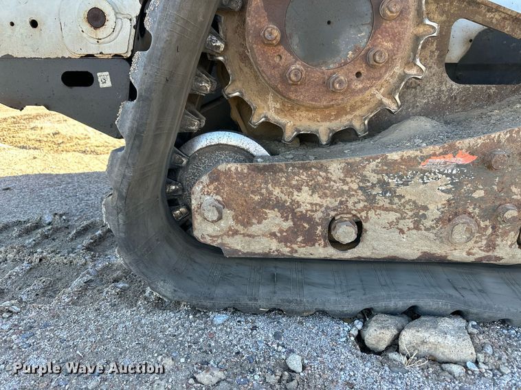 image for item EK9866 2015 Bobcat T870  tracked skid steer loader
