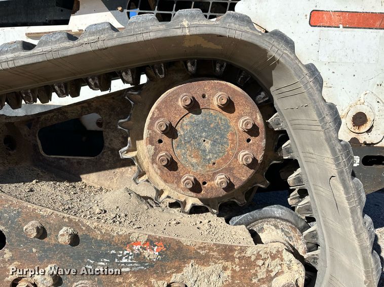 image for item EK9866 2015 Bobcat T870  tracked skid steer loader