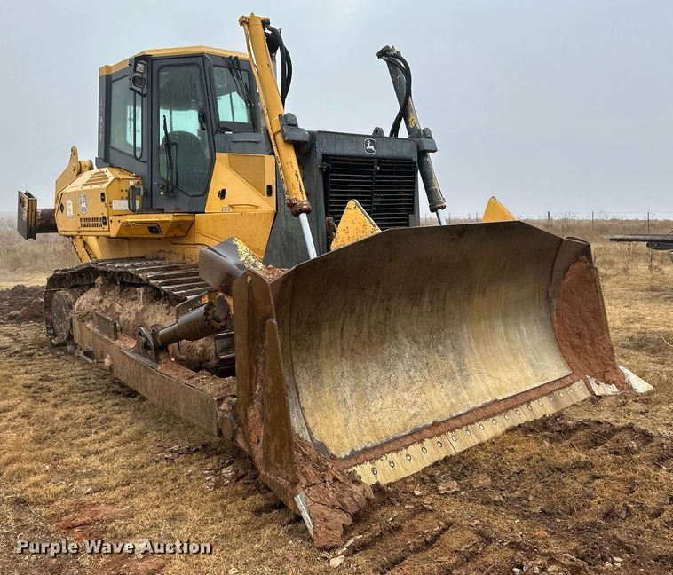 image for item EK9881 2007 John Deere 950J  dozer