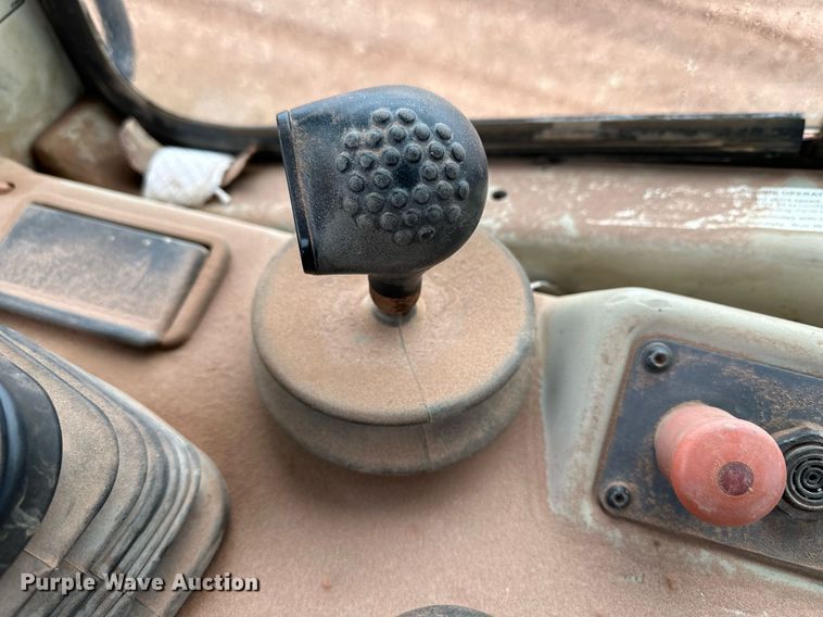 image for item EK9881 2007 John Deere 950J  dozer