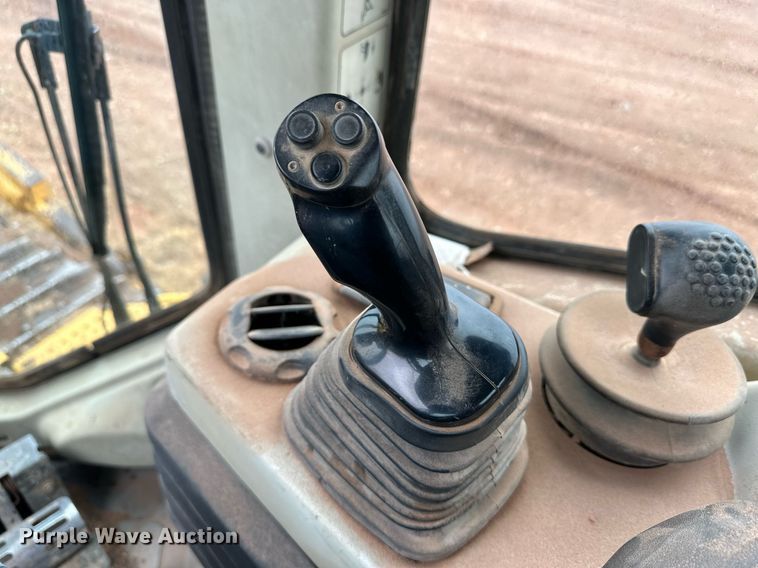 image for item EK9881 2007 John Deere 950J  dozer