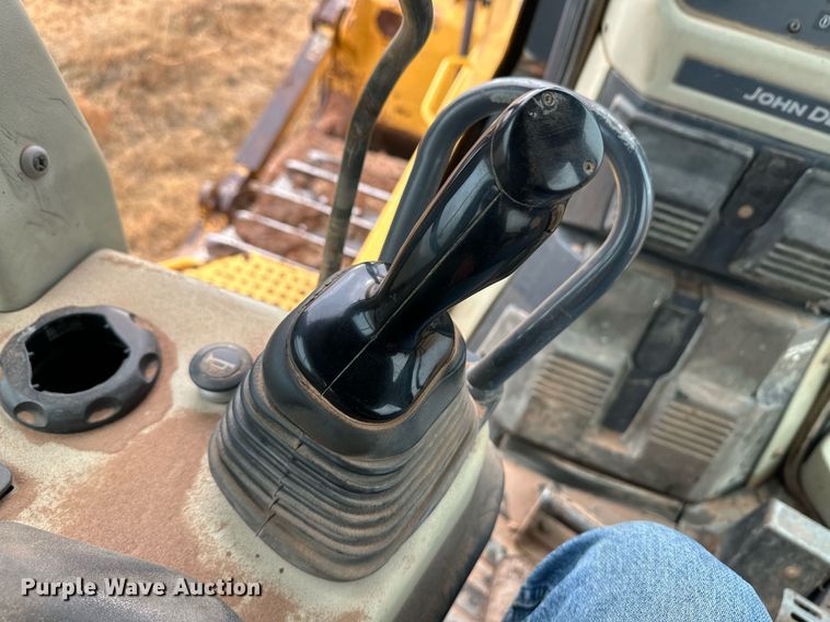 image for item EK9881 2007 John Deere 950J  dozer