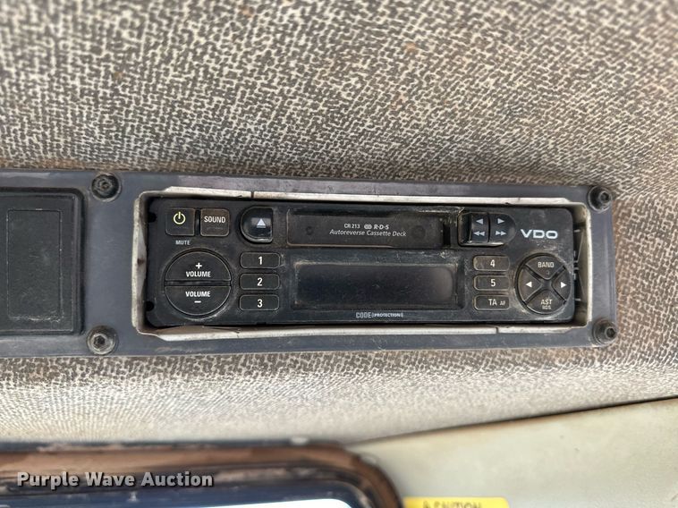 image for item EK9881 2007 John Deere 950J  dozer