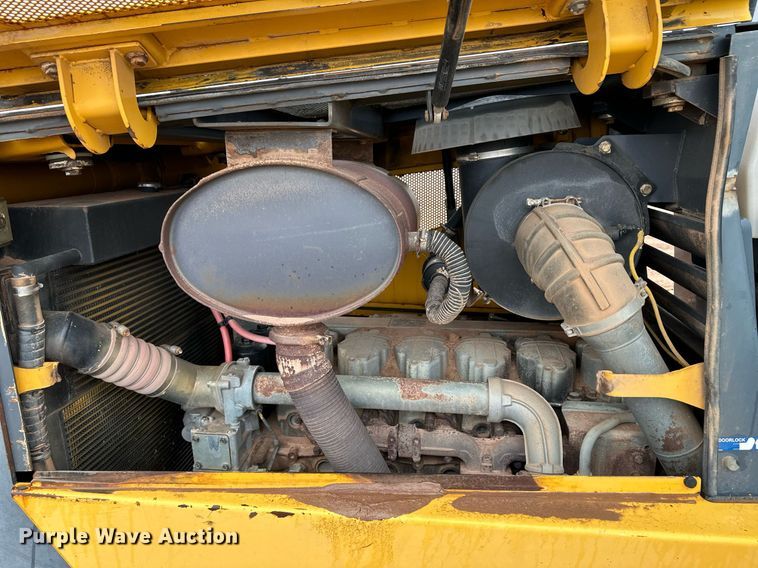 image for item EK9881 2007 John Deere 950J  dozer