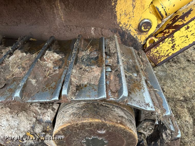 image for item EK9881 2007 John Deere 950J  dozer