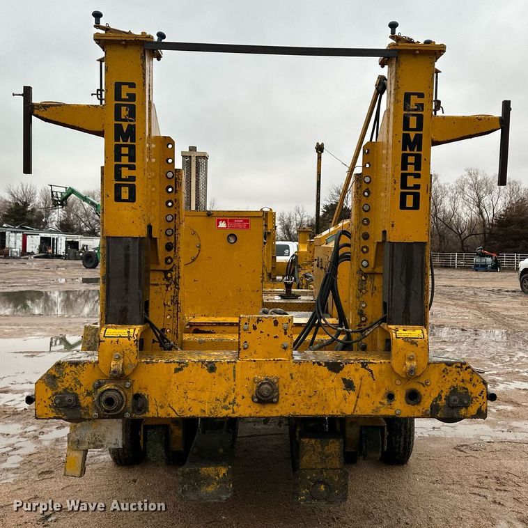 image for item EK9897 Gomaco LS-300 slipform paver