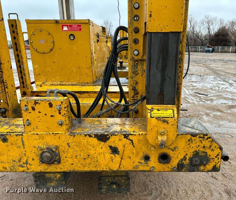 image for item EK9897 Gomaco LS-300 slipform paver