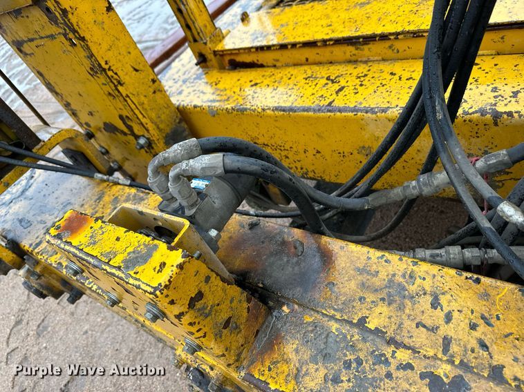 image for item EK9897 Gomaco LS-300 slipform paver