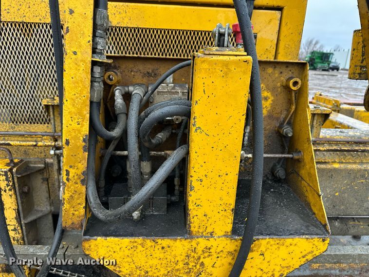 image for item EK9897 Gomaco LS-300 slipform paver