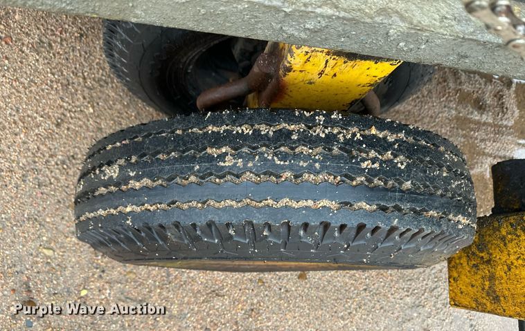 image for item EK9897 Gomaco LS-300 slipform paver