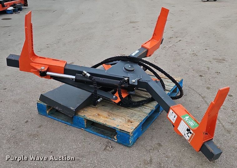 image for item IO9798 2023 Raytree RMTG70  tire grabber