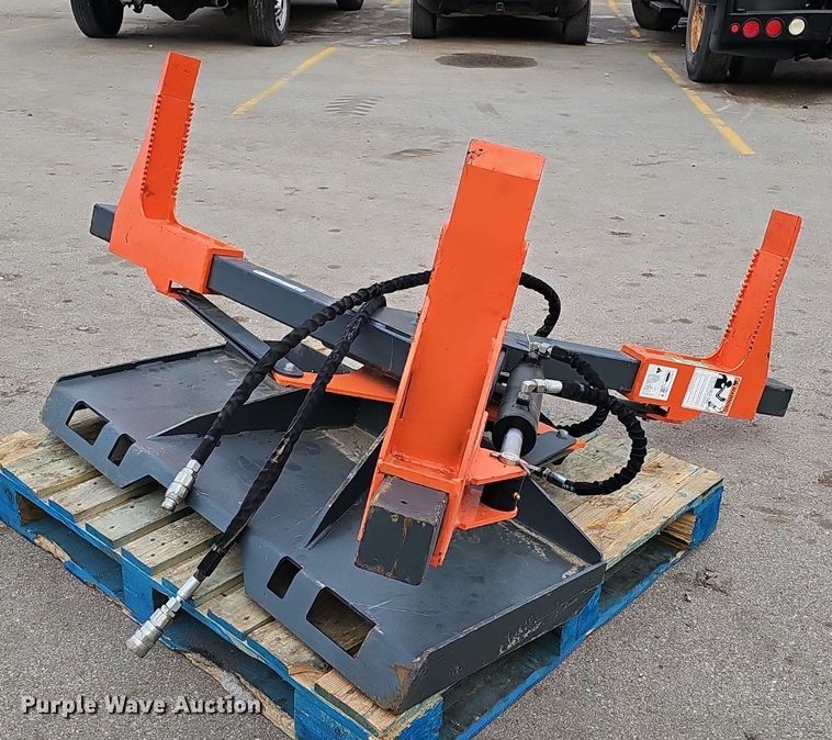 image for item IO9798 2023 Raytree RMTG70  tire grabber