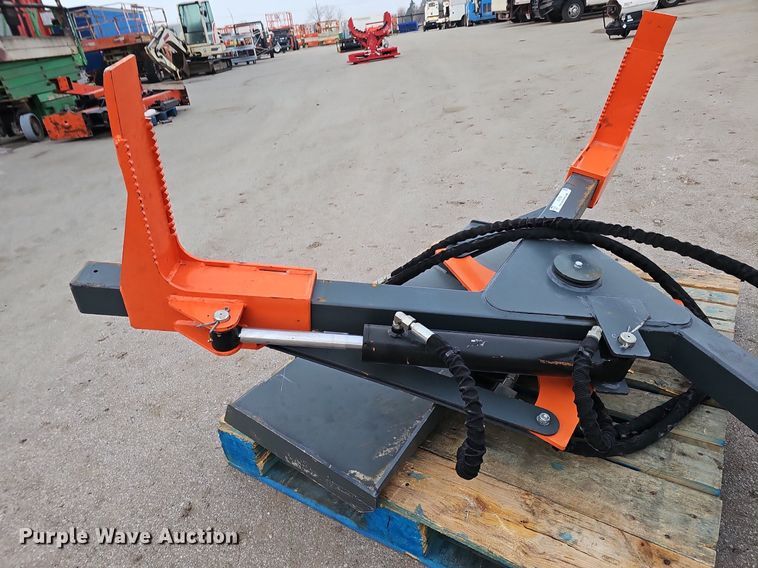 image for item IO9798 2023 Raytree RMTG70  tire grabber