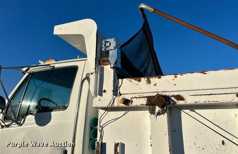 image for item KH9673 2007 Sterling L-Line  dump truck