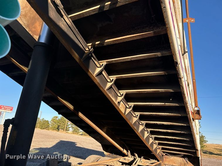 image for item KH9673 2007 Sterling L-Line  dump truck