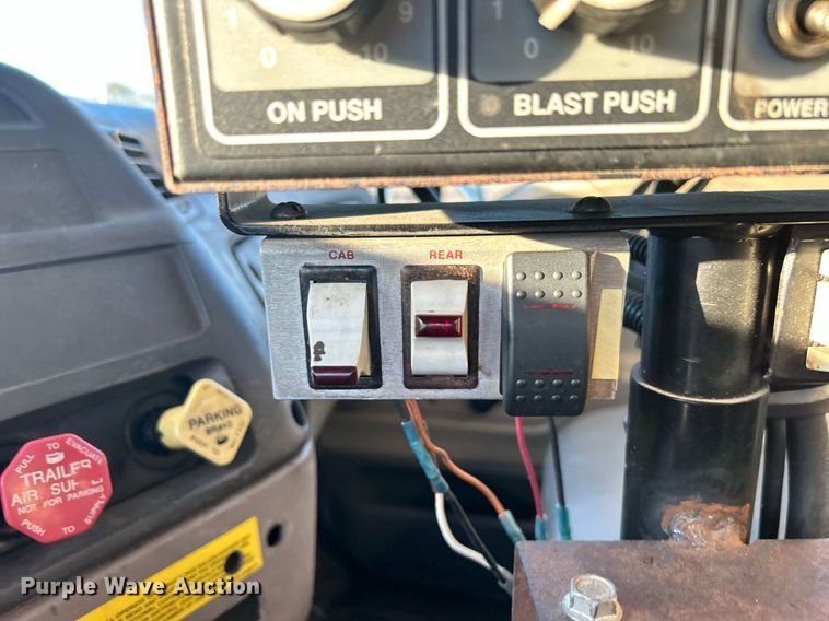 image for item KH9673 2007 Sterling L-Line  dump truck