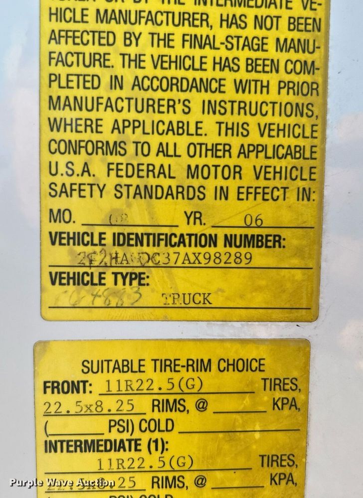 image for item KH9673 2007 Sterling L-Line  dump truck