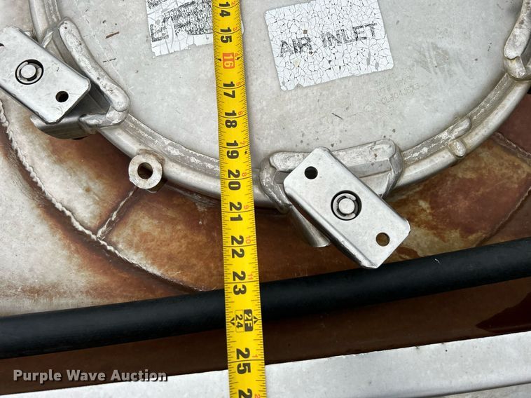 image for item KH9686 2015 Kenworth T800 tank truck