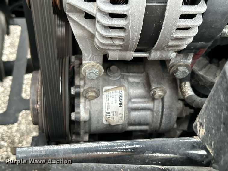 image for item KH9686 2015 Kenworth T800 tank truck