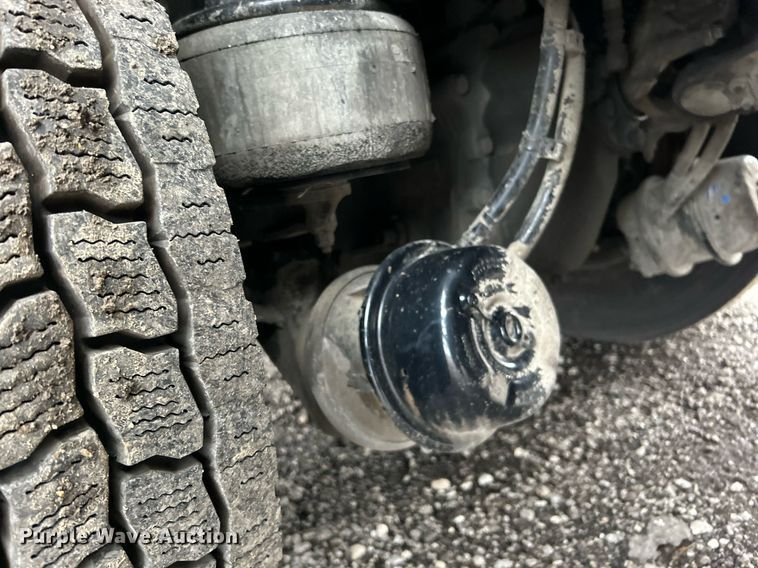 image for item KH9686 2015 Kenworth T800 tank truck