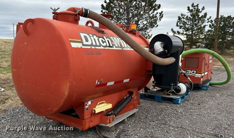 image for item KH9689 2009 Ditch Witch FX30  vacuum excavator