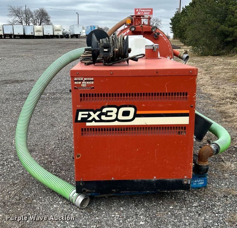 image for item KH9689 2009 Ditch Witch FX30  vacuum excavator