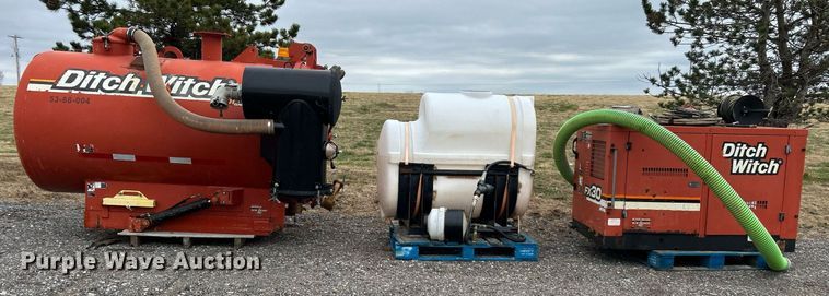 image for item KH9689 2009 Ditch Witch FX30  vacuum excavator
