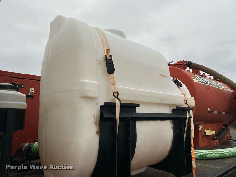 image for item KH9689 2009 Ditch Witch FX30  vacuum excavator