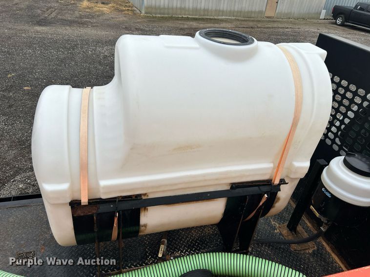 image for item KH9689 2009 Ditch Witch FX30  vacuum excavator