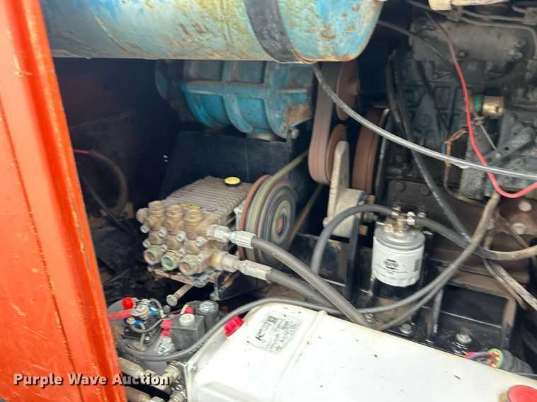 image for item KH9689 2009 Ditch Witch FX30  vacuum excavator