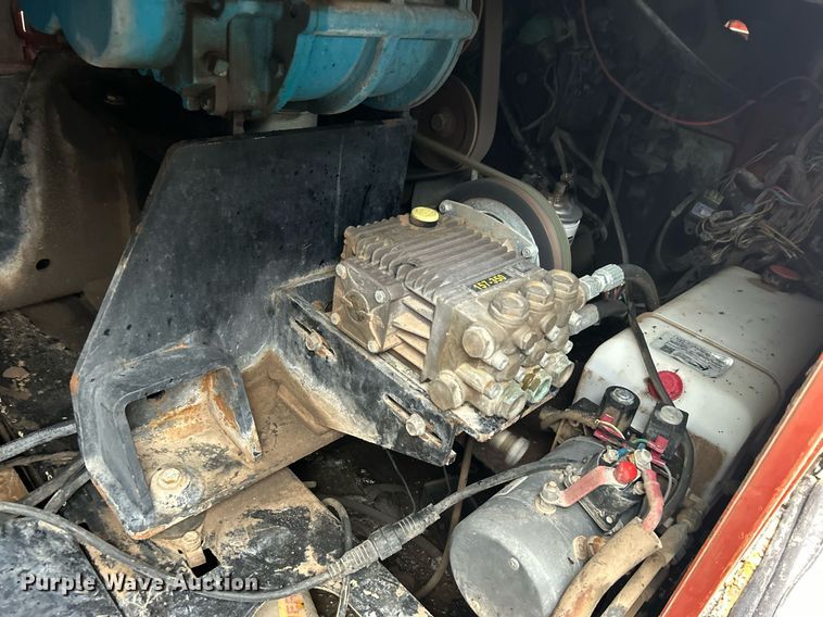 image for item KH9689 2009 Ditch Witch FX30  vacuum excavator