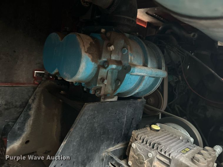 image for item KH9689 2009 Ditch Witch FX30  vacuum excavator