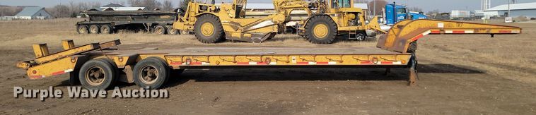 image for item KT9654 1994 Etnyre Lowboy 30  equipment trailer