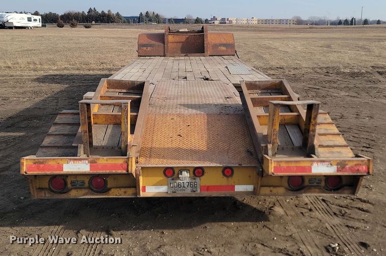 image for item KT9654 1994 Etnyre Lowboy 30  equipment trailer