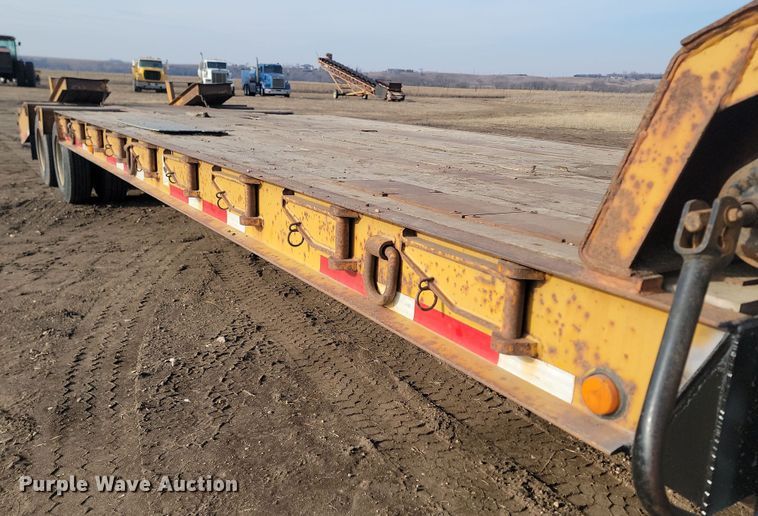 image for item KT9654 1994 Etnyre Lowboy 30  equipment trailer