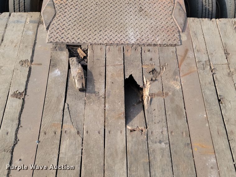 image for item KT9654 1994 Etnyre Lowboy 30  equipment trailer