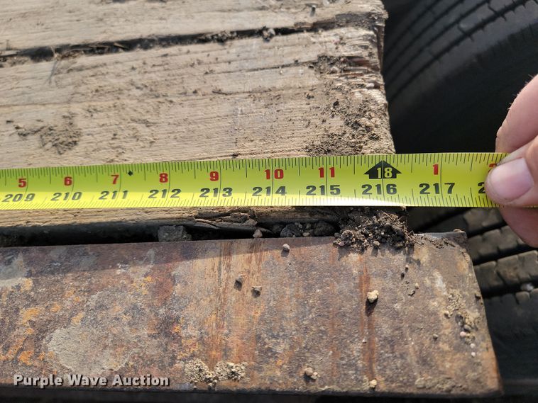 image for item KT9654 1994 Etnyre Lowboy 30  equipment trailer