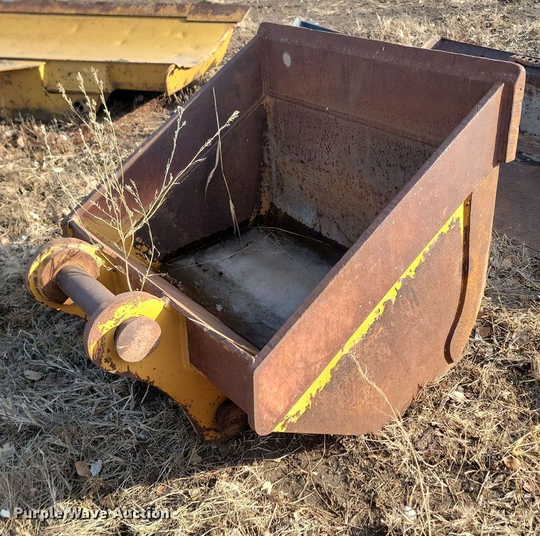 image for item KT9901 44" W excavator bucket