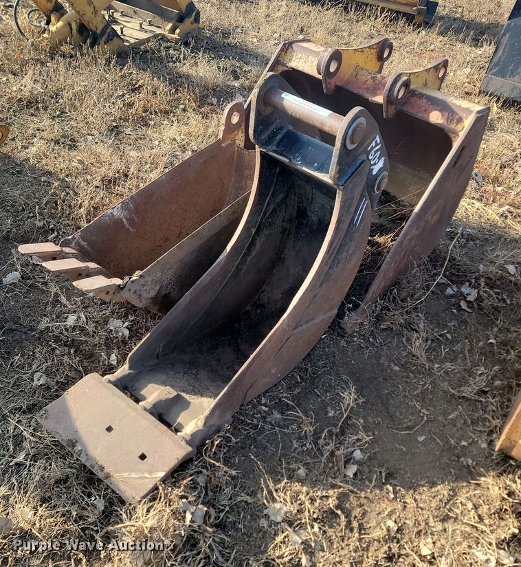 image for item KT9902 (3) backhoe buckets