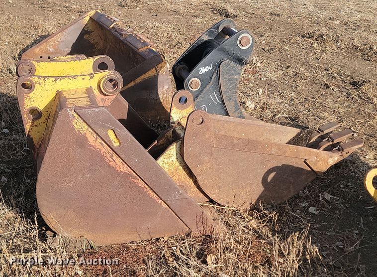 image for item KT9902 (3) backhoe buckets