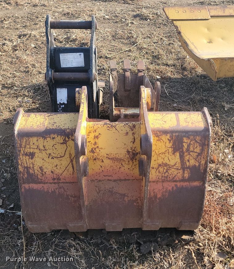 image for item KT9902 (3) backhoe buckets