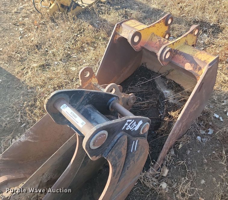 image for item KT9902 (3) backhoe buckets