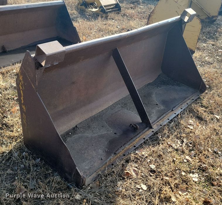 image for item KT9903 84" W skid steer bucket
